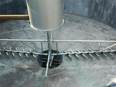 Sludge Scraping/Suction Machine