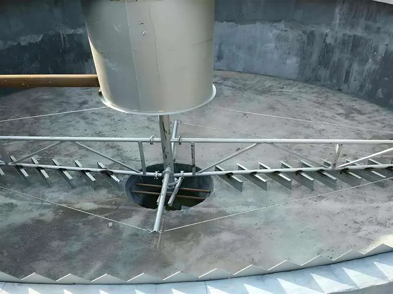 Sludge Scraping/Suction Machine
