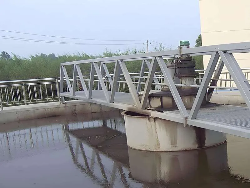 Sludge Scraping/Suction Machine